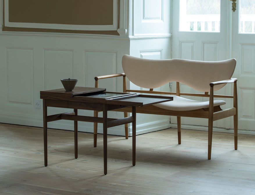Finn Juhl Art Collector's Table