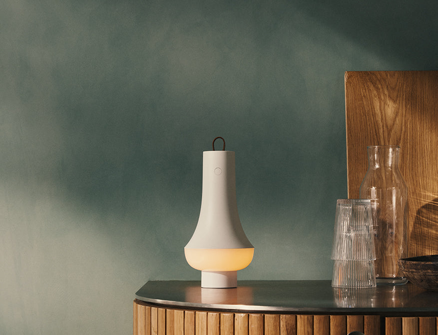 Tischleuchte Tomoshi von Louis Poulsen