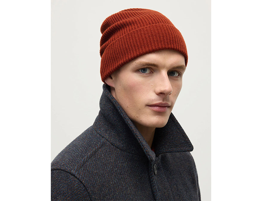 Cashmere Ribbed Slouchy Beanie von Johnstons of Elgin